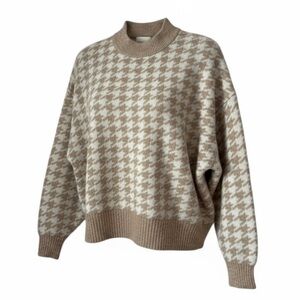 H&M soft Houndstooth Patterned Sweater size M pre owned